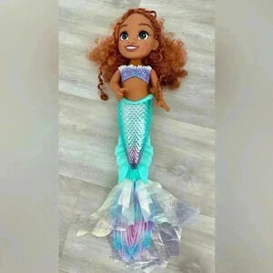 Sparkling Mermaid Doll With Light Up Tail Kids Play Toy